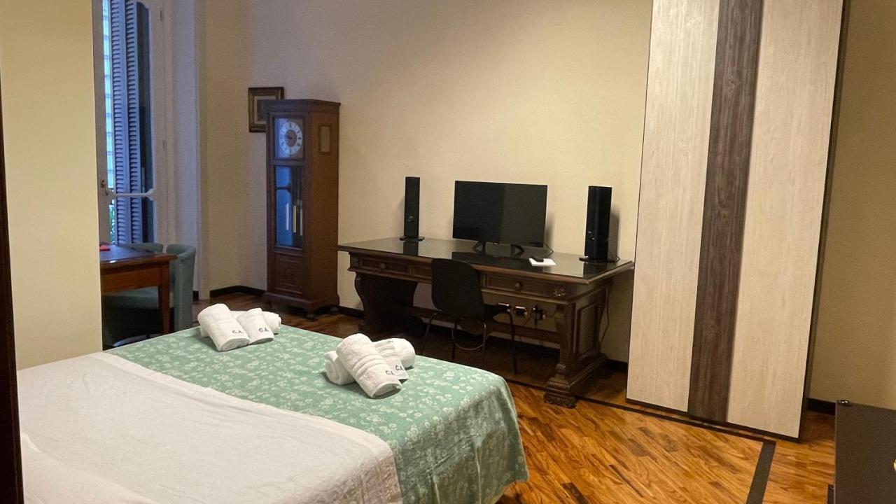 Caravaggio Apartment Неаполь Екстер'єр фото